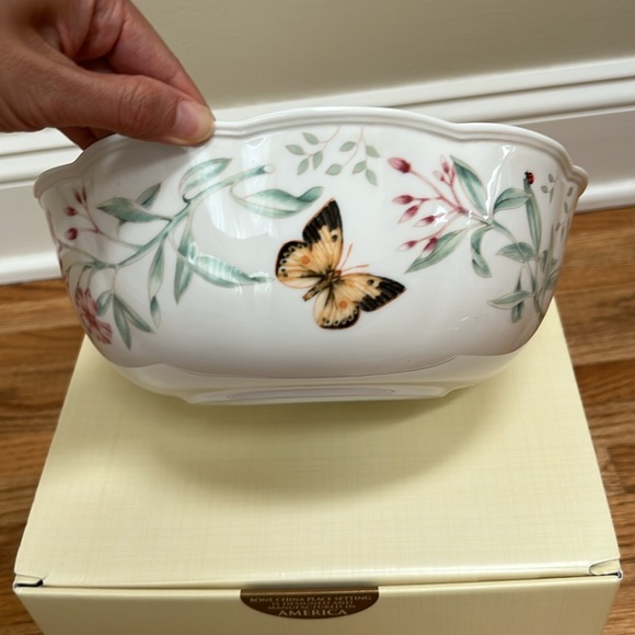 Lenox Other - Lenox Butterfly Meadow Large Serving Bowl 10"